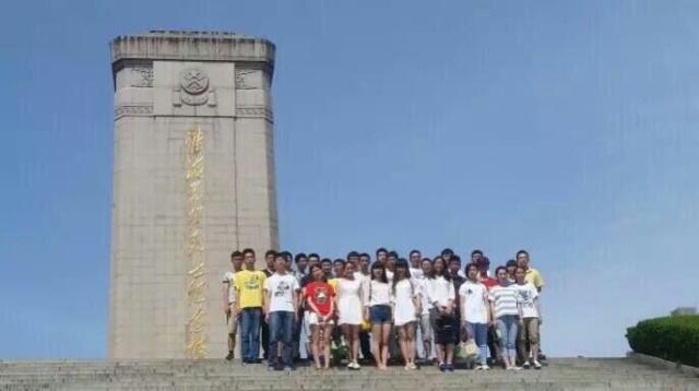 团支部参观国防教育基地 团支部参观国防教育基地