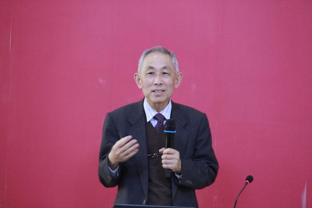 台湾大学化学系名誉教授刘广定作讲座 台湾大学化学系名誉教授刘广定作讲座